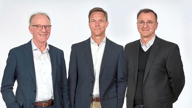 Vorübergehend steht ein Trio an der Spitze von BarthHaas (v. l.): Peter Hintermeier, der neue Mann Thomas Raiser und Oliver Bergner.