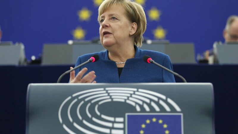 Bundeskanzlerin Angela Merkel bei ihrer Rede vor dem Europäischen Parlament in Straßburg.