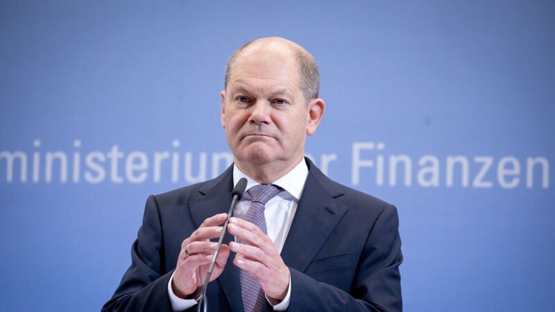 Olaf Scholz soll sich im Finanzausschuss zu den Cum-Ex-Geschäften äußern. Doch vorerst hat er für die Abgeordneten keine Zeit.