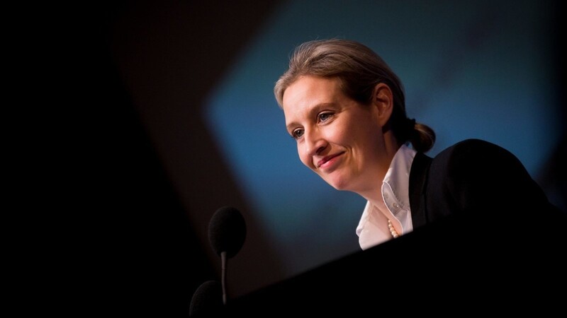 Alice Weidel, Fraktionsvorsitzende der AfD im Bundestag, gerät wegen dubioser Spenden unter Druck.
