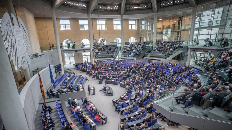Nach monatelangen Verhandlungen und jahrelangen Diskussionen ändert die Ampel im Bund die Regel für Bundestagswahlen.