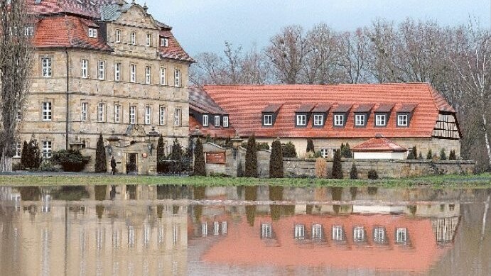 Die Seniorenresidenz Schloss Gleusdorf in Unterfranken hat ein edles Antlitz. Die Residenz war nach mehreren rätselhaften Todesf