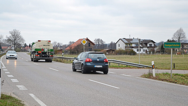 Eine Abbiegespur auf der B 301 wurde auf der Bürgerversammlung in Lindkirchen gefordert, sollte die Bundesstraße irgendwann einmal ausgebaut werden.