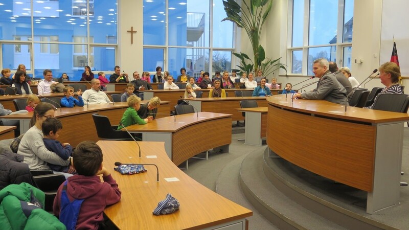 In der "Fragestunde" erfuhren die Kinder viel über die Arbeit im Landratsamt.