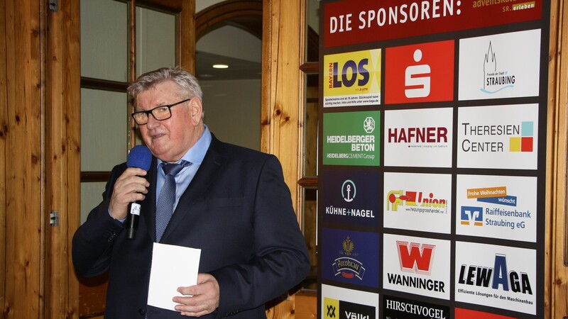 Josef Stelzl bedankte sich bei den zahlreichen Sponsoren.