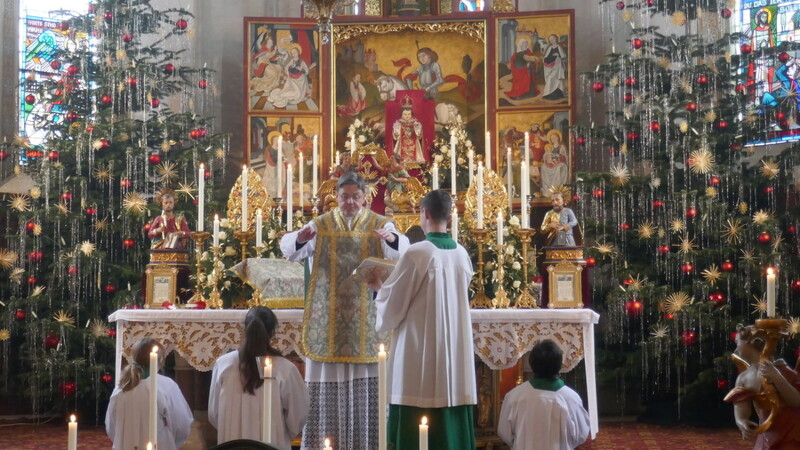 Noch einmal weihnachtlichen Glanz durften die Gläubigen der Pfarrgemeinde St. Georg an Lichtmess erleben.