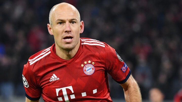 Derzeit verletzt - aber noch mit großen Zielen in dieser Saison: Bayern-Star Arjen Robben, der den Klub nach zehn erfolgreichen Jahren verlässt.