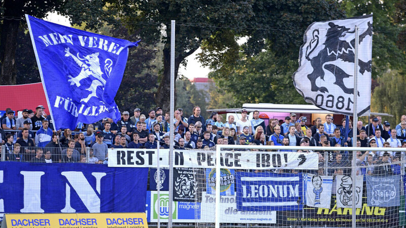 Stets große Unterstützung: die Löwen-Fans, hier im Toto-Pokal-Achtelfinale in Memmingen.