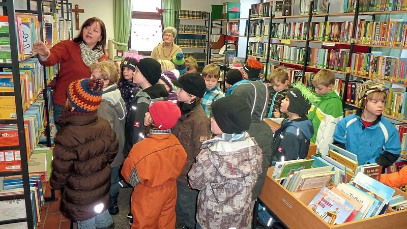 Die Gemeinde Arrach stellt für den Büchereibetrieb jährlich 1.100 Euro zur Verfügung.
