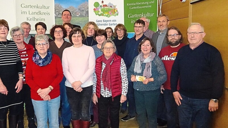 19 Obst- und Gartenbauvereine beteiligten sich am kreisweiten Wettbewerb für die Jugendarbeit und erhielten je 50 Euro Belohnung.