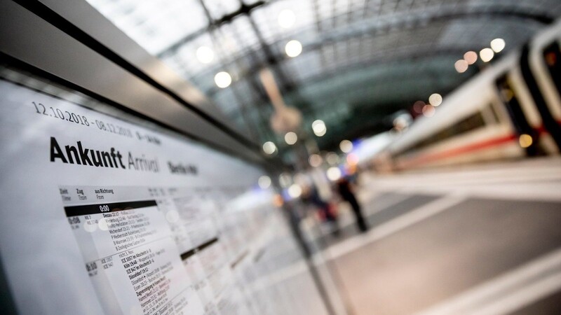 Kunden der Deutschen Bahn müssen sich schon in Kürze auf Warnstreiks und entsprechende Zugausfälle einstellen.