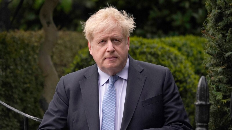 Ex-Premierminister Boris Johnson sorgt nun außerhalb des britischen Parlaments für Unruhe. Damit schadet er dem Ruf der konservativen Tory-Partei. Davon profitieren könnte vorrangig die Opposition.