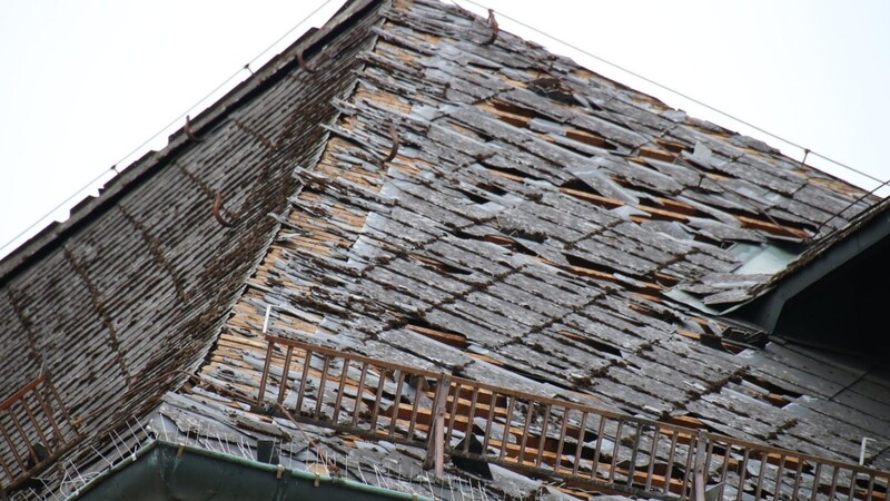 Der Hagel richtete am 11. Juni massiven Schaden am Kirchendach an.