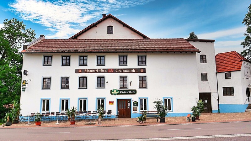 Das Wirtshaus in Neufraunhofen steht seit bald 150 Jahren, nach wie vor ist es Treffpunkt für die Bürger und Heimat vieler Ortsvereine.