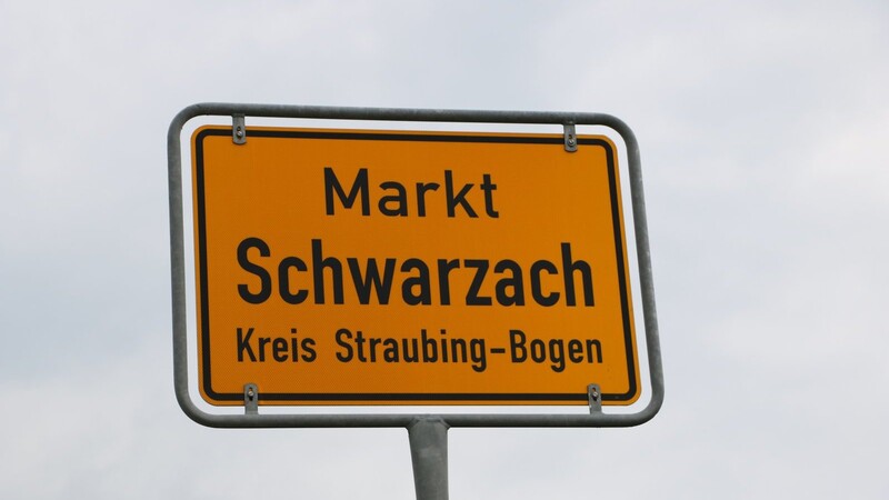 Gegen Sichtschutz-Zäune in der Wohnsiedlung hat sich der Gemeinderat Schwarzach ausgesprochen.