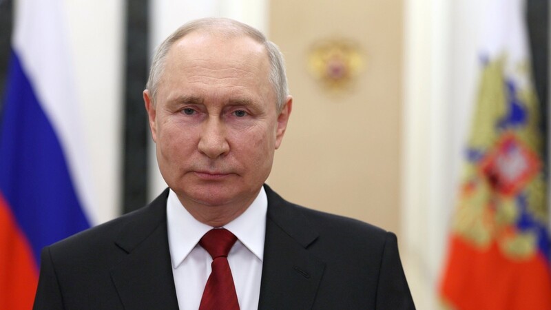 Es gibt bereits einen Haftbefehl gegen den russischen Präsidenten Wladimir Putin. Ein internationales Strafverfolgungszentrum soll Beweise speziell zur Verfolgung russischer "Aggression" sammeln und gezielt Anklagen gegen mutmaßliche Täter vorbereiten