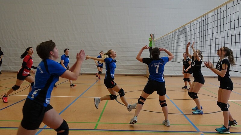 Die Volleyballerinnen der SG Moosburg steigen in die Bezirksklasse auf.