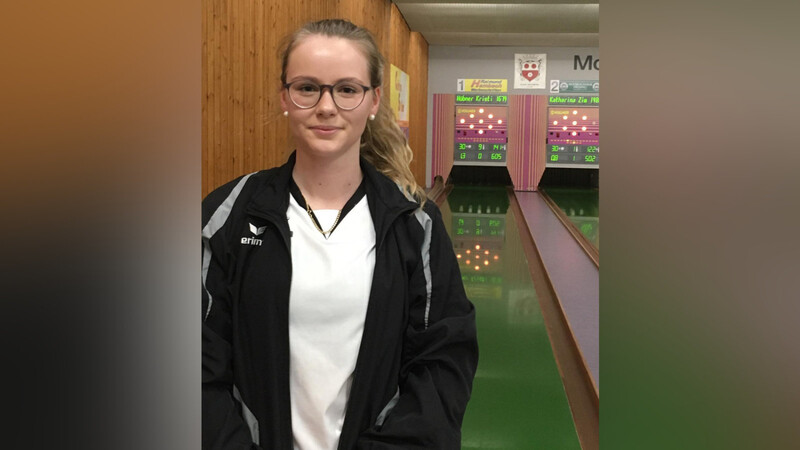 Jugendspielerin Kristina Hübner lieferte im Spitzenspiel gegen SKK 98 Poing eine persönliche Bestleistung von 605 Holz ab.