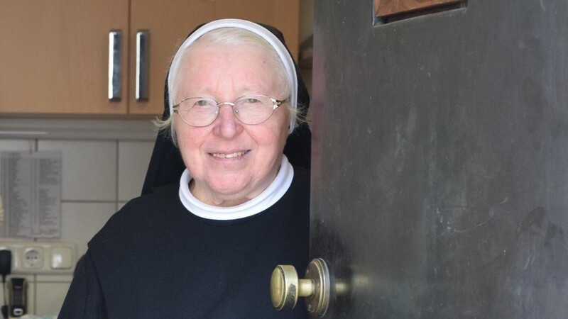 Schwester Brigitte feiert ihren 90. Geburtstag.