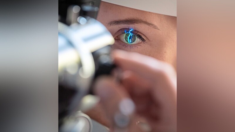 Regelmäßige Kontrollen beim Augenarzt sind wichtig, um Veränderungen frühzeitig zu erkennen und rasch handeln zu können.