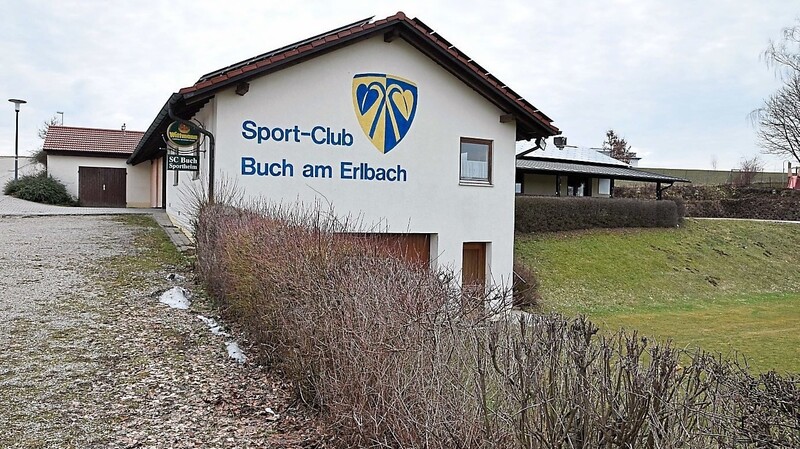 Das Sportheim (Foto) vom SC Buch soll abgerissen werden, um dort ein "Haus der Vereine" neu zu erbauen. Die Planungen waren bisher noch nicht Thema in öffentlichen Sitzungen des Gemeinderats.