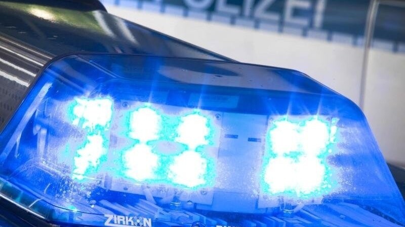 Die Polizei griff in Straubing eine total betrunkene 14-Jährige auf (Symbolbild).