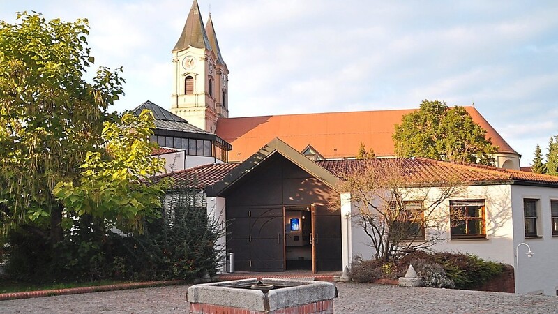 St. Ursula in Niederalteich ist eins von nur 23 Hospizen in Bayern. Entsprechend wertvoll ist der Erhalt, der auf Spenden angewiesen ist.  Fotos: Donau-Anzeiger/Archiv