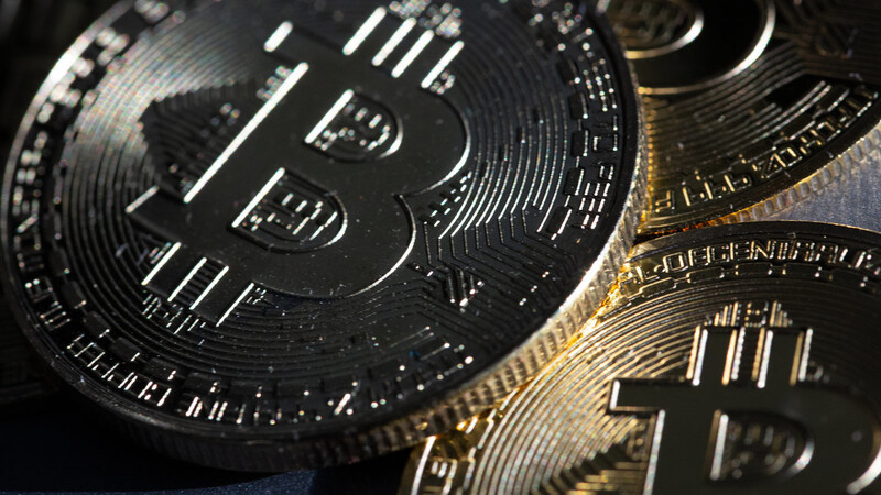 Bitcoin, YEM und Co. Insgesamt gibt es über 10.000 Kryptos.
