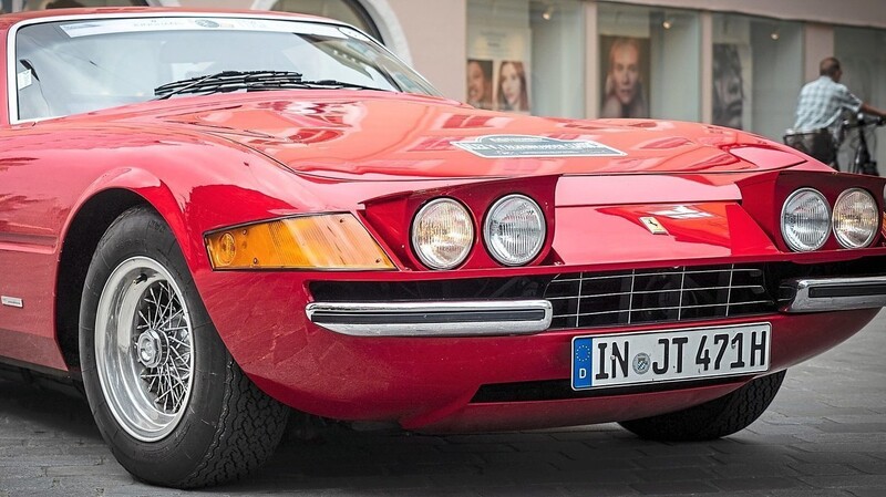 Der 1970er Ferrari Daytona von Johannes Thamer hat eine ganz besondere Aura, die nicht einmal der Regen trüben konnte.