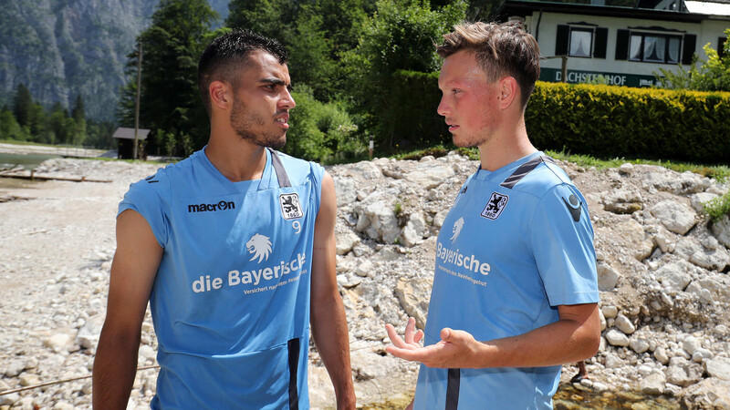 Verstanden sich beim TSV 1860 gut: Mohamad Awata (li.) und Christian Köppel im Trainingslager.