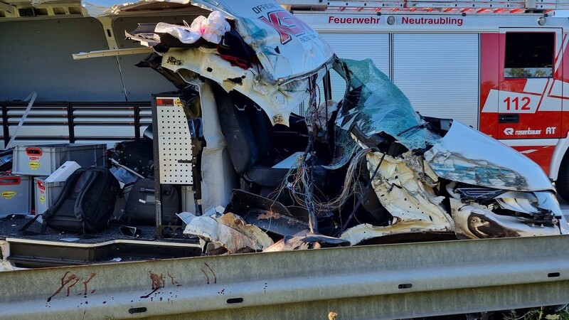 Bei dem Unfall entstand ein Schaden in Höhe von 160.000 Euro.
