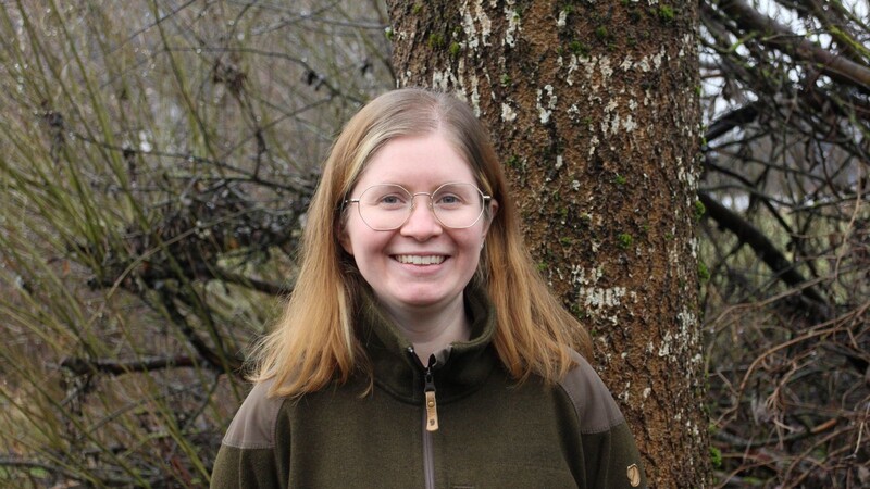 Katharina Merkel hat Biodiversität und Umweltbildung studiert und arbeitet nun als Rangerin im Naturpark Bayerischer Wald.