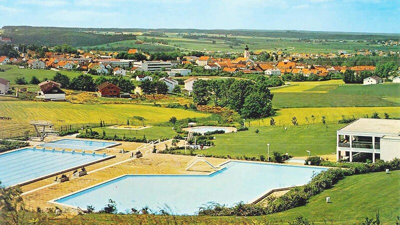 Das Rodinger Freibad im Jahr der Fertigstellung 1973.