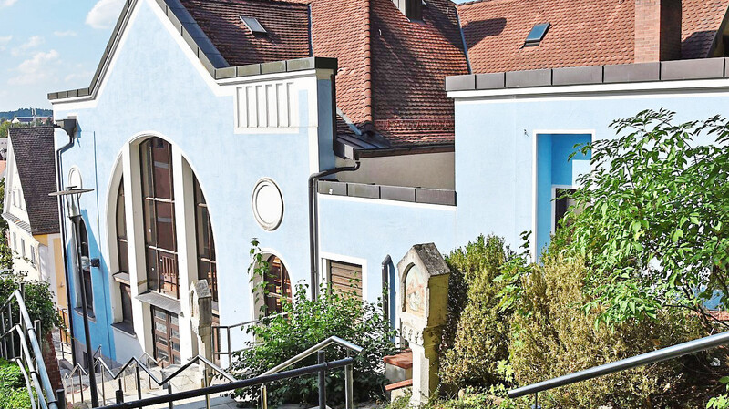 Bleibt der Christlsaal am Fuße des Salvatorbergs mit seiner markanten Fassade nach Süden hin erhalten?