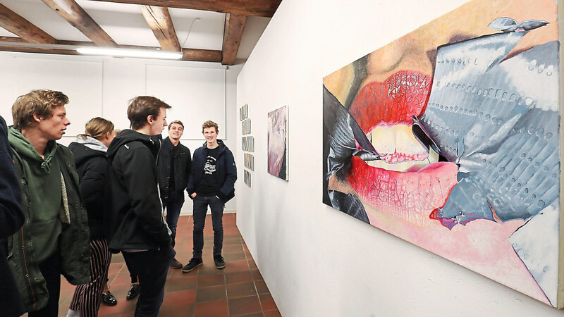 Junges Publikum vor junger Kunst - am Freitag im Kunstverein