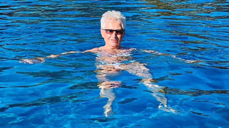Anita Kiefl schwimmt so gut wie jeden Tag ihre Bahnen im Aquatherm. Ist es zu kalt, geht sie ins Hallenbad.