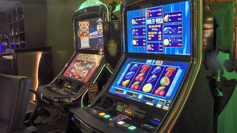 In Bayern gibt es rund 21 000 Glücksspielautomaten in Hallen.