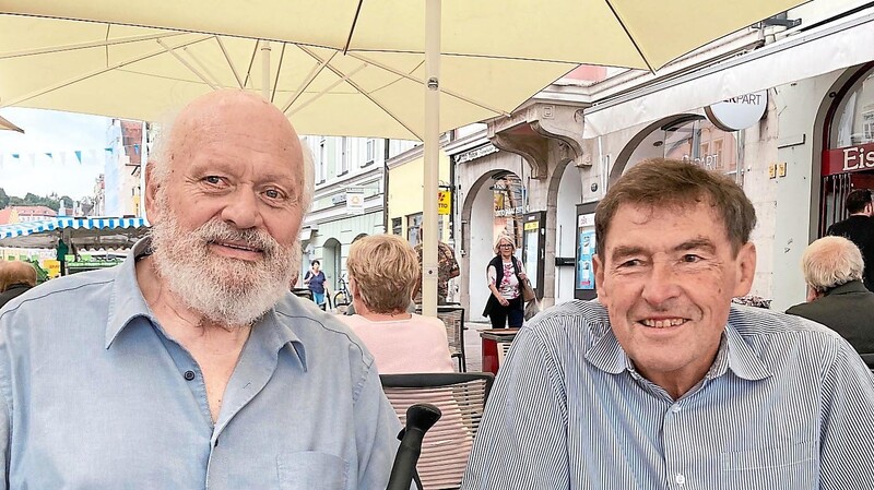 Rudolf Laimer (links) und Georg Braun engagieren sich in der Pax-Christi-Bewegung.