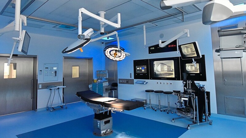 Mit vier neuen, hochmodernen OP-Sälen kann das Krankenhaus Vilsbiburg modernste chirurgische Verfahren anbieten.