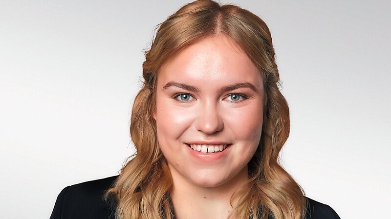 Die 26-jährige Iris Hofmann ist Landtagsdirektkandidatin der SPD für den Stimmkreis Deggendorf.