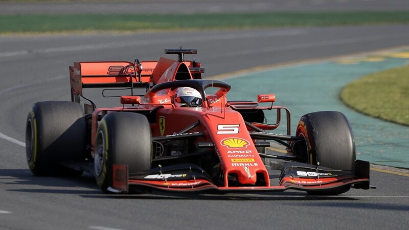 ES LAUFT (NOCH) NICHT RUND bei Ferrari. Fieberhaft wurde am Firmensitz in Maranello daran gearbeitet, um Sebastian Vettels Auto für den Großen Preis von Bahrain schneller zu machen.