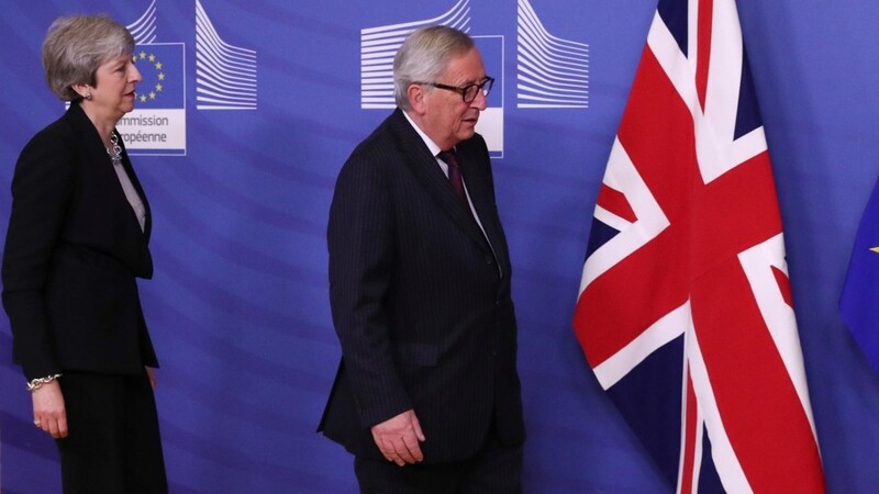 Gewohnte Bilder: Theresa May und Jean-Claude Juncker.