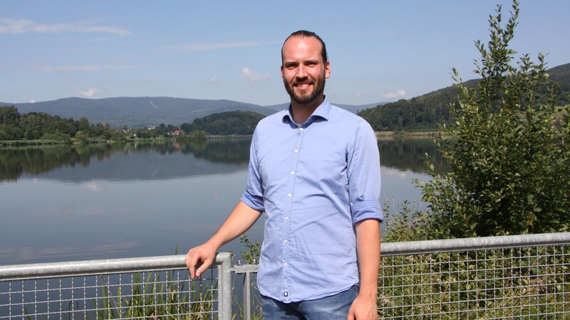 Steve Brachwitz ist in Stachesried aufgewachsen. Daher zieht es ihn immer wieder an der Drachensee bei Furth im Wald. Mittlerweile wohnt der 34-Jährige mit Ehefrau und drei Kindern in Roding.