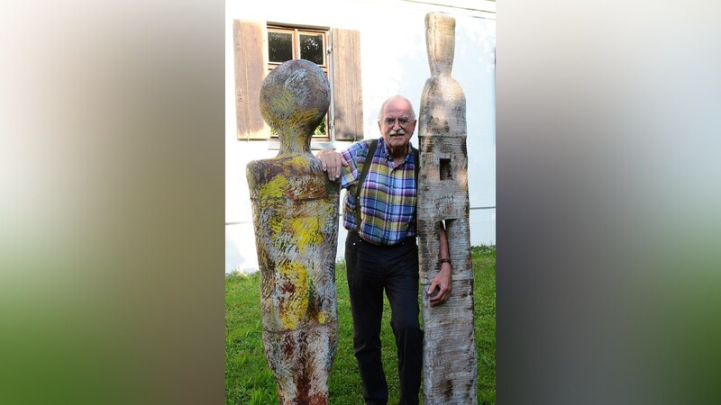 Klaus Reichel ist nicht nur Initiator des Skulpturenparks, er und seine Frau Brigitte haben auch zwei Figuren gestiftet.