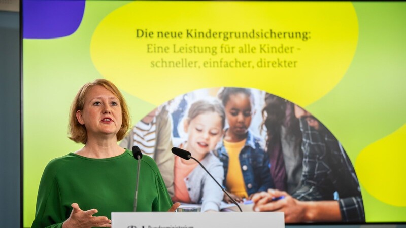 Bundesfamilienministerin Lisa Paus stellt den Gesetzentwurf zur Kindergrundsicherung vor.