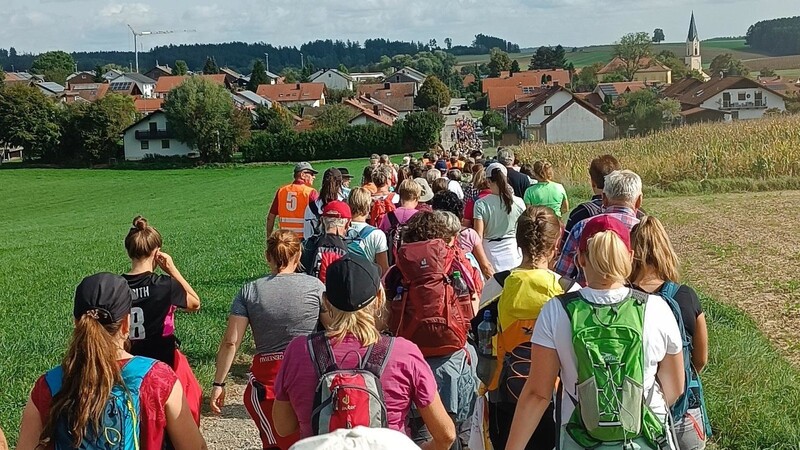 Immer wieder wurden die Wallfahrer mit besonderen Blicken belohnt.