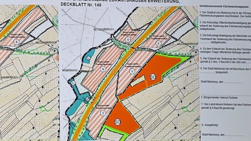 Die orange markierten Flächen zeigen die Erweiterungsbereiche zur bereits bestehenden Photovoltaik-Freiflächenanlage südwestlich Ebrantshausen auf. Nur ein Grundstückseigentümer macht nicht mit und wird deshalb in den Planungen ausgespart.