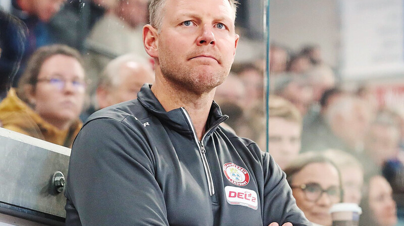 Am Sonntag forderten EVL-Fans in der Fanatec-Arena schon seinen Rauswurf. Gegen Freiburg muss das Team von Coach Heiko Vogler also liefern.