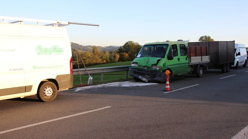Unfall auf der B20 bei Trebersdorf.