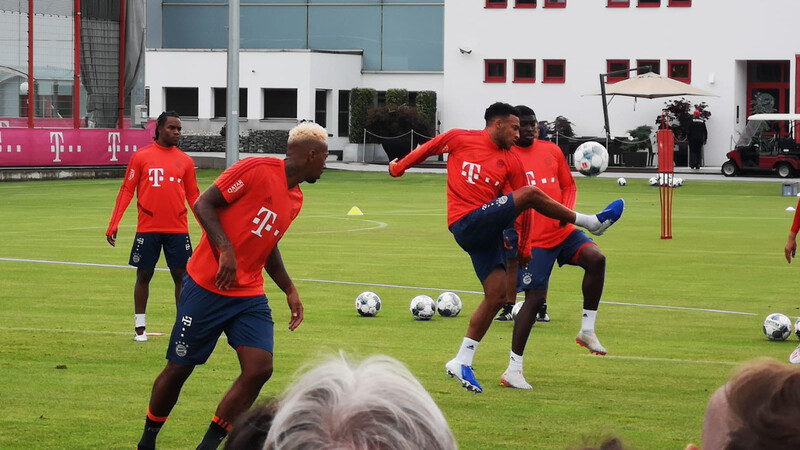 Im Training gefordert: Jerome Boateng (Mi.) und seine Kollegen des FC Bayern.